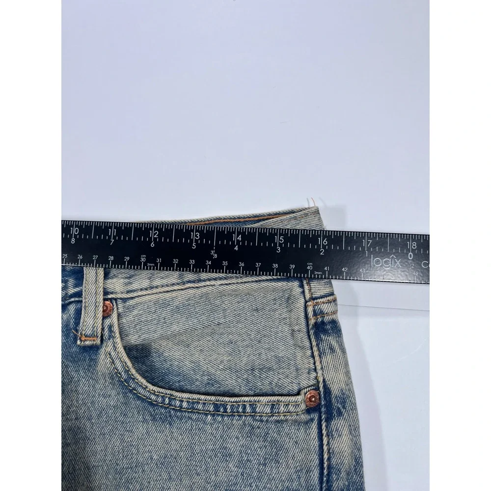 Levis 501 Original Fit Jeans Mens 33x30 Light Blue Acid Wash Button Fly Straight
